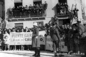 Numeroso Pblico para ver a Francisco Franco
