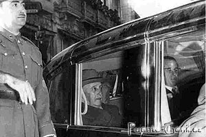 Franco en su Rolls Royce