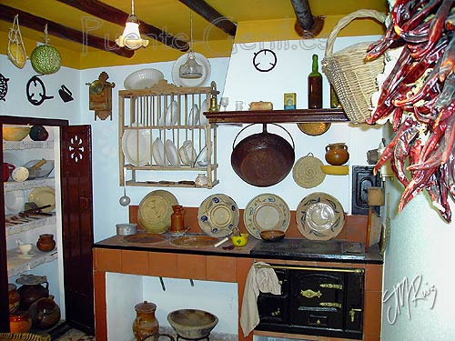 Cocina de leña del siglo XIX Cocina de leña del siglo XIX
