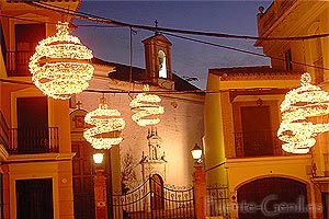 Iluminada Iglesia del Hospital