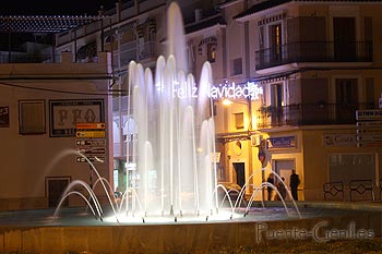 Fuente iluminada