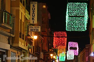 Cubos de colores, alumbrado.