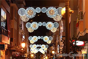 Alumbrado de Navidad dorado