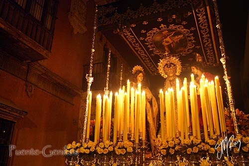 Virgen de los Ángeles a su paso por la casa palacio de los Duques de Medinaceli. Foto 29.03.2015 Virgen de los Ángeles a su paso por la casa palacio de los Duques de Medinaceli