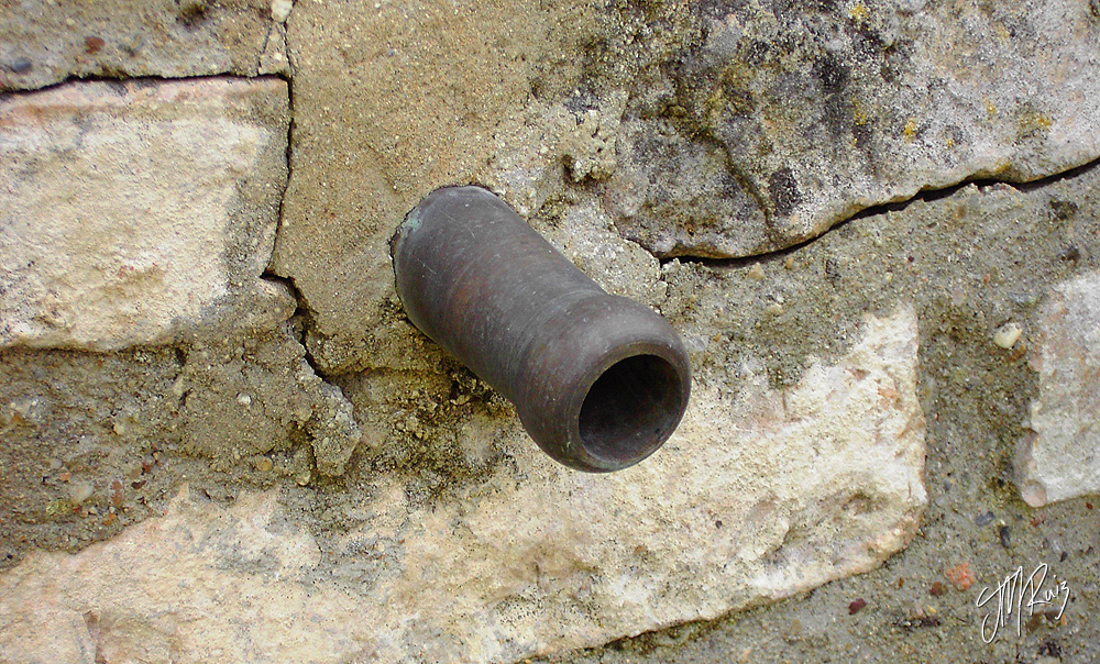 Fuente situada en la antigua entrada de la Villa Romana Fuente Álamo Fuente Álamo
