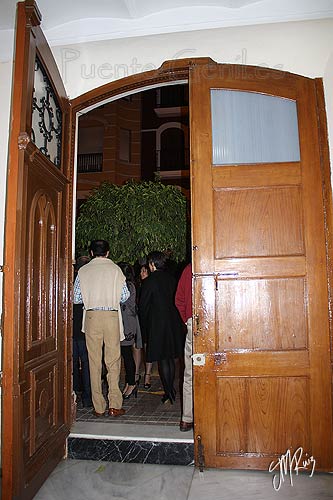 Fin de la visita del mtico colegio de Puente-Genil.