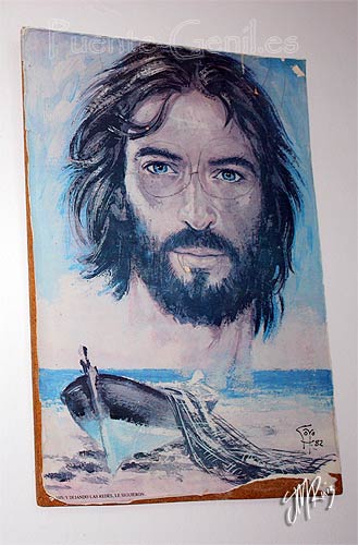 Lámina de Jesús que con más de 30 años se sigue conservando en la misma aula. Lámina de Jesús que con más de 30 años se sigue conservando en la misma aula.
